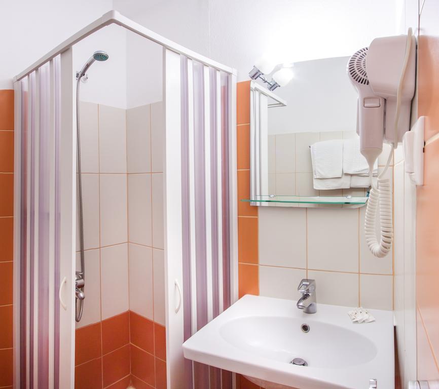 River Side Rooms Elassona Chambre photo