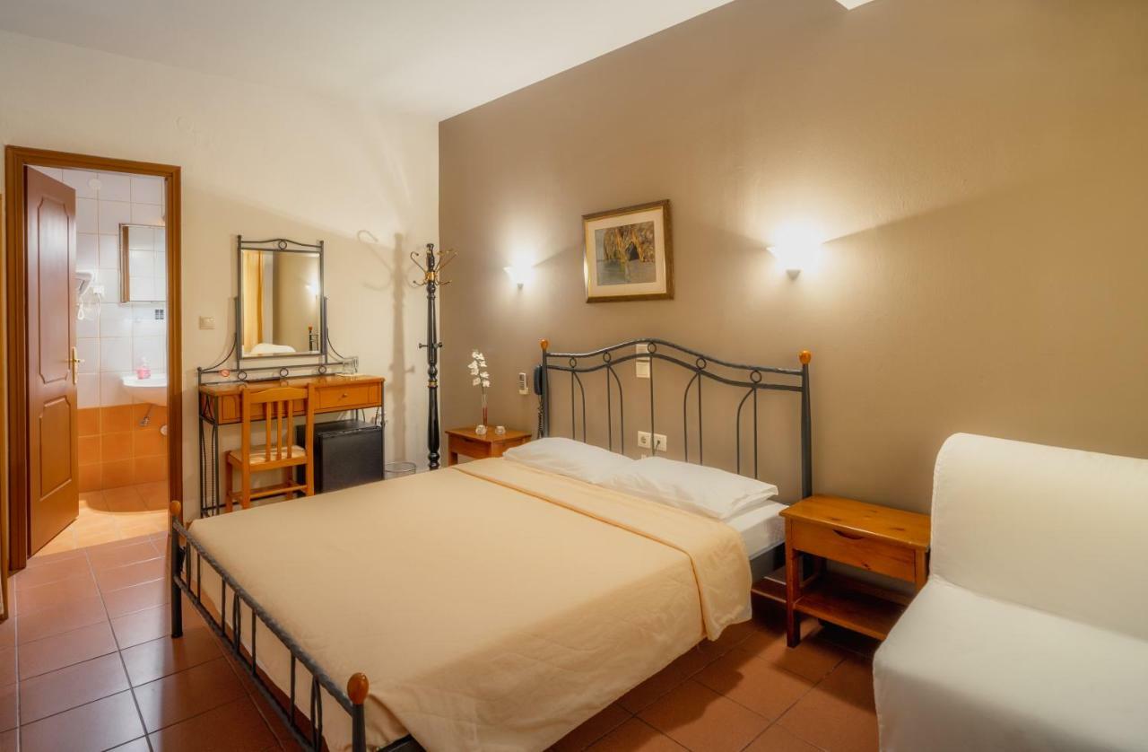 River Side Rooms Elassona Extérieur photo